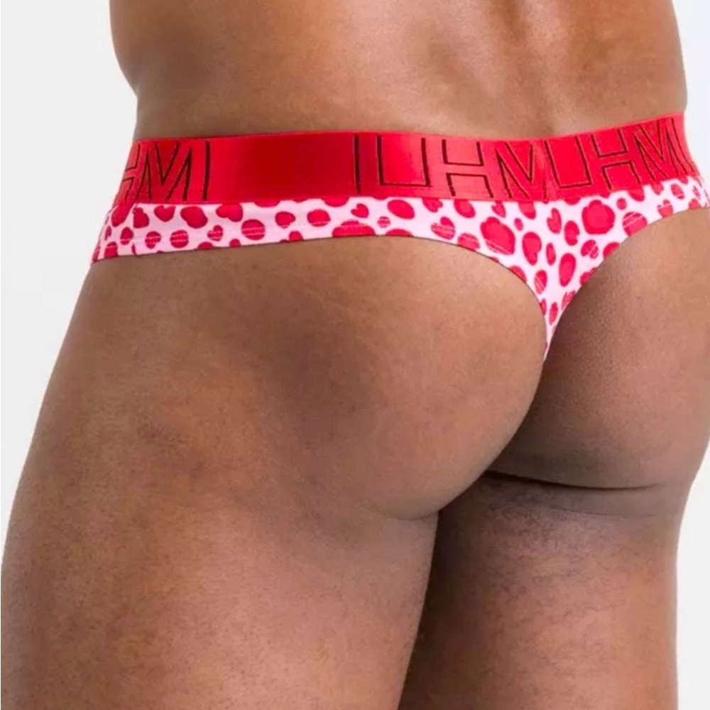 Red Heart Patterned Men's Thong - Picture 2 of 2